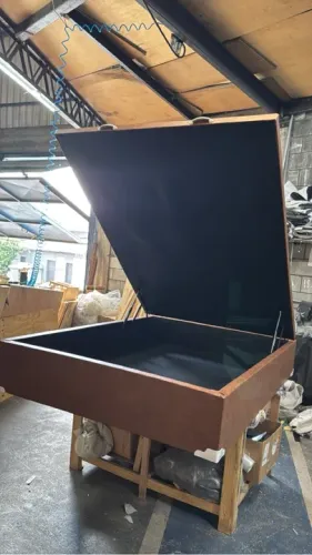 Cama baú solteiro 630,00. Cama Box de Casal com Baú. 690,00