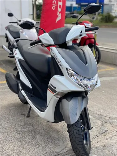 YAMAHA FLUO 125 ABS