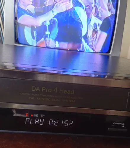 Vídeo cassete Sony modelo SLV-40 BR " MONO"