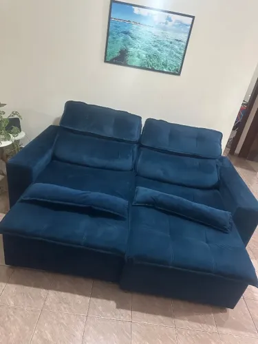 Sofá com chaise mto confortável 