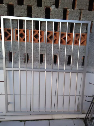 Grade de alumínio para janela 