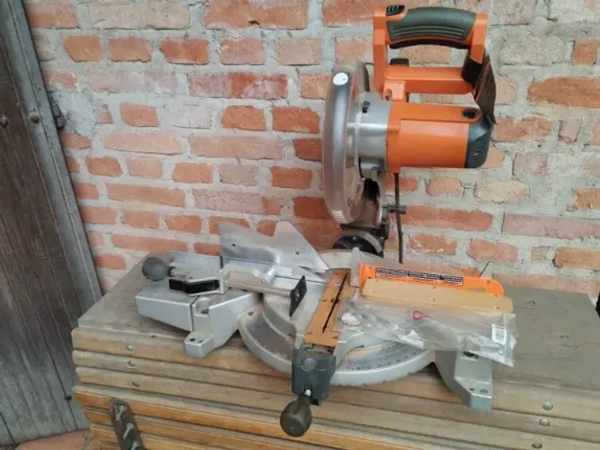 Serra esquadria composta RIDGID 10" MS1065LZA 120V