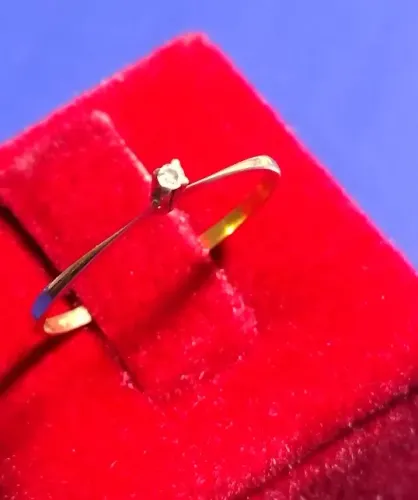Anel Solitário 15 Anos Diamantes 1 mm Ouro 18 Kilates 0.70 Gramas