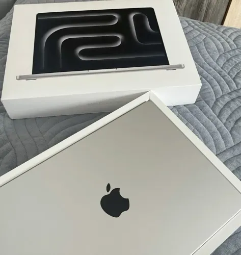 MacBook Pro m5 24/1tb 