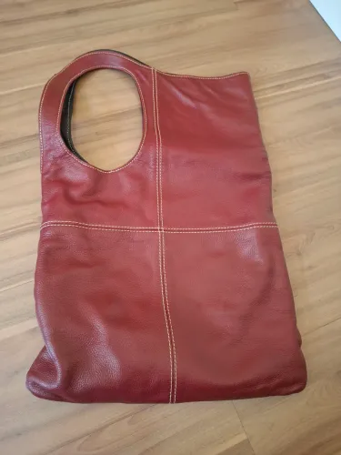 Bolsa de Couro Dupla Face - Borgonha/Preta - Amarelle