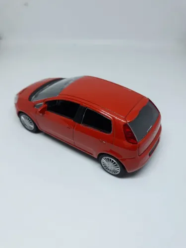 Miniatura Fiat Punto 1/43 Norev