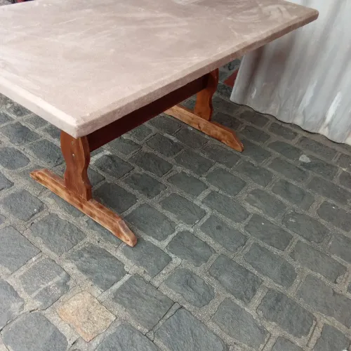 Mesa Rústica de Madeira para Diversos Ambientes