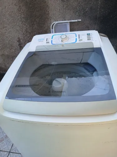 Máquina de lavar Electrolux 15,2kg