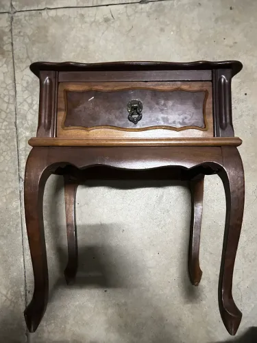 Mesa de cabeceira