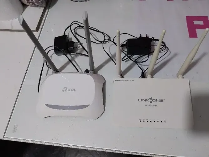 Dois Roteadores TP-Link e Link-One Seminovos