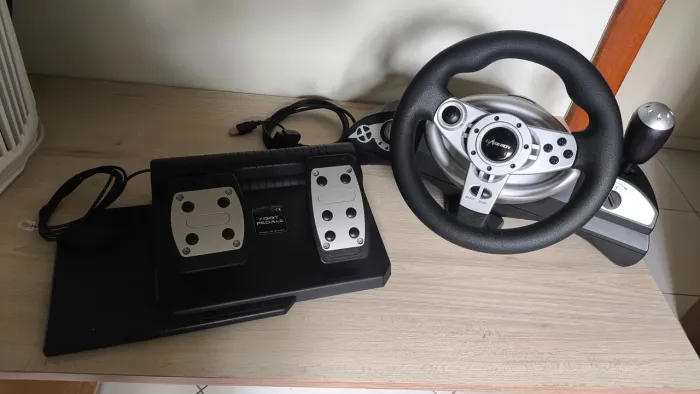 Vendo volante GAMEMON para PC/PS2 