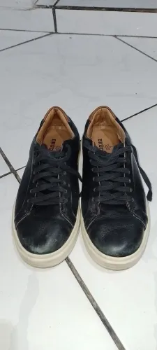Tenis de couro bruder