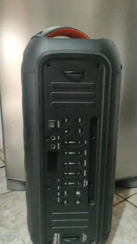 CAIXA DE SOM PHILCO SEMI NOVA 