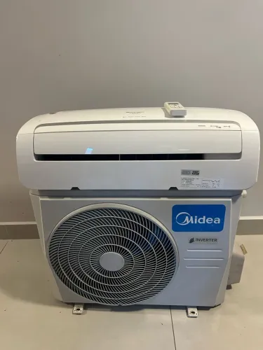 Ar condicionado SPRINGER 9.000 quente e frio