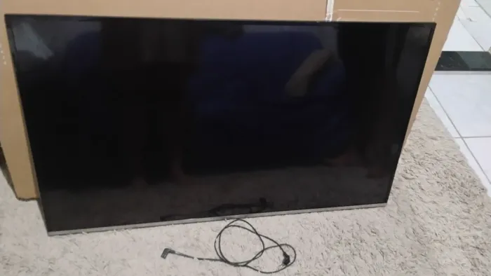 Vendo Tv Samsung 49 polegadas.
