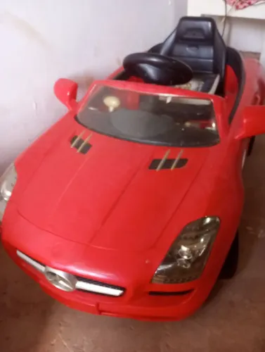 Carrinho elétrico Mercedes remoto 
