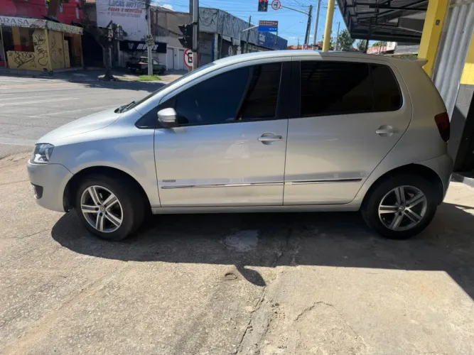 Volkswagen Fox Prime/higli. 1.6 Total Flex 8V 5P 2013