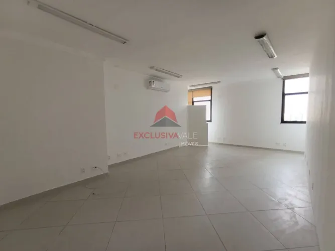 Sala para alugar, 55 m² por R$ 2.976,00/mês - Centro - São José dos Campos/SP