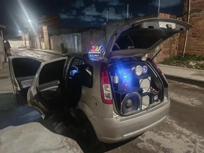 Som automotivo completo