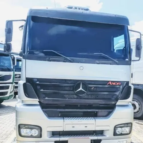 Mb Axor 2040 4x2 ano 2011