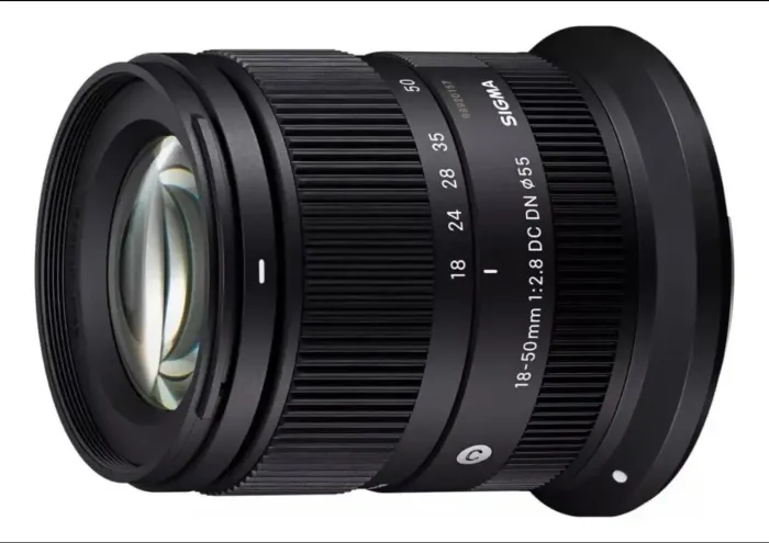 Vendo essa lente sigma 18-50 f2.8 RF canon nova