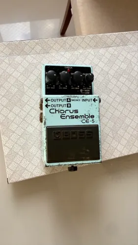 Boss CE5
