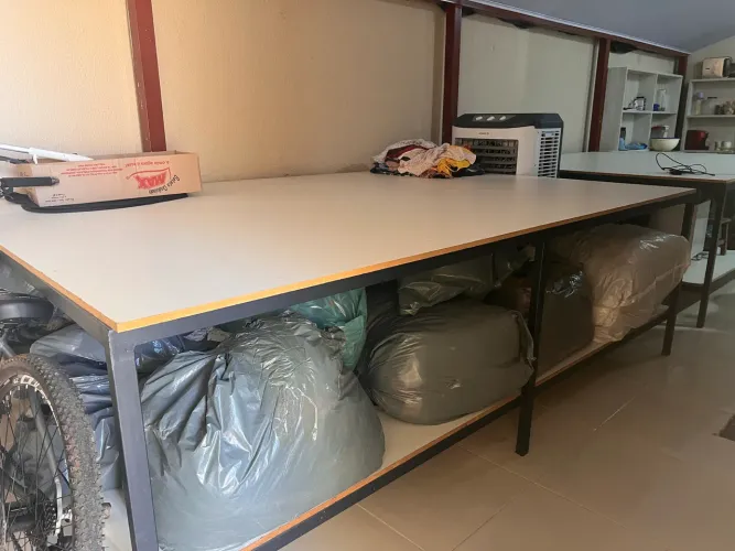 Mesa de corte reforçada 