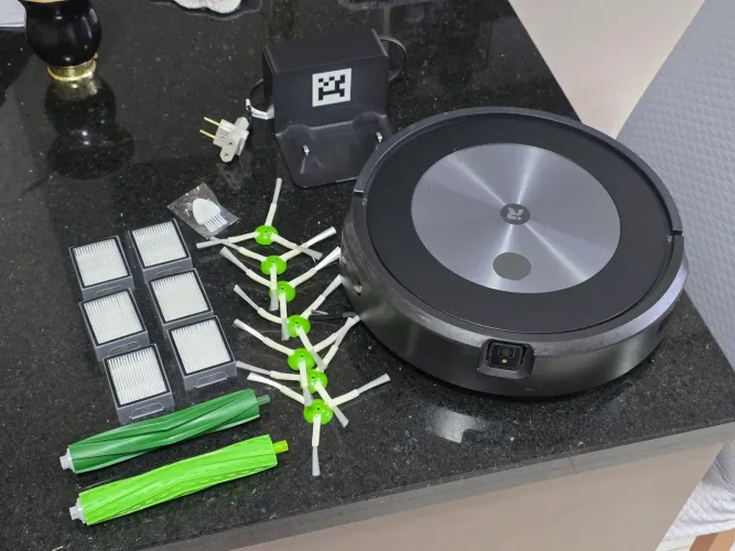Robo aspirador iRobot Roomba J7