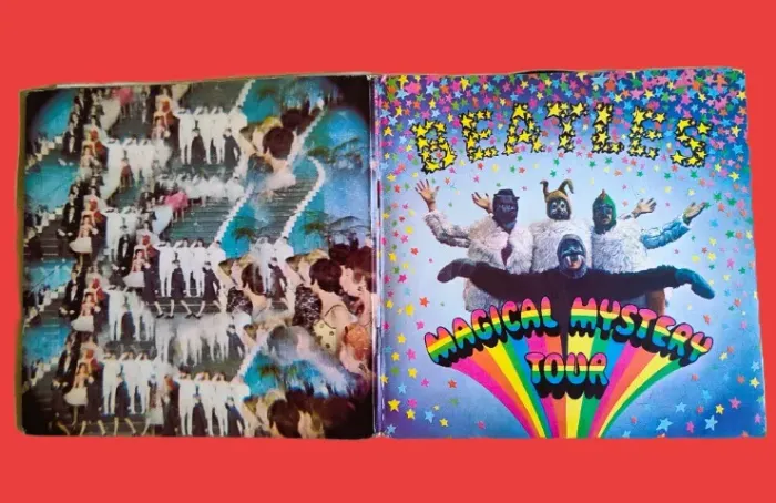 THE BEATLES - LP Compact Duplo Vinil - 1967 - "Magical Mystery Tour" Com todos Encartes