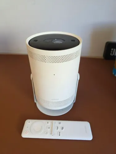 Projetor Samsung Freestyle com defeito 