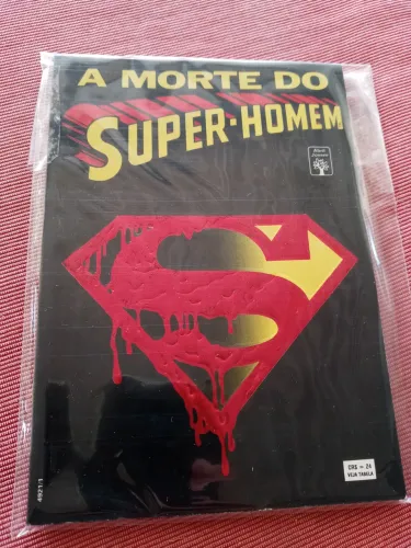 Escassa Revista a Morte do Super Homem