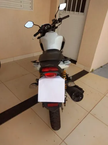 YAMAHA / YS 150 FAZER SED BRANCA - ÚNICO DONO - CONSERVADA