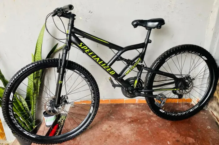 Bicicleta Aro 29 dupla suspensão top