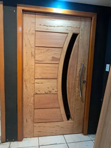 Porta pivotante 118x214mt madeira Angelim