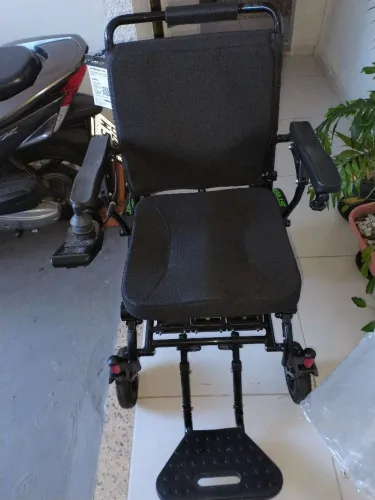 Cadeira de rodas motorizada