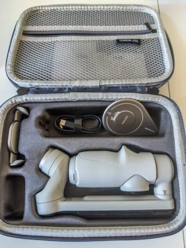 Gimbal Insta360 Flow Pro | Estabilizador de Imagem