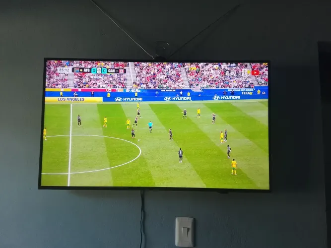 Smart tv de 43 polegadas full HD 