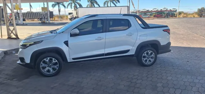 Fiat Strada Volcano 1.3 Flex 8V CD 2022