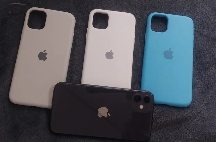 VENDE-SE IPHONE 11 64 GB QUEIMOU A PLACA