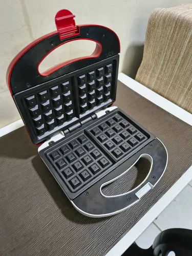 Máquina de waffles cadence 220V