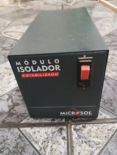 Estabilizador 220Volts pra 110volts. Funcionando perfeitamente. Pra vender logo