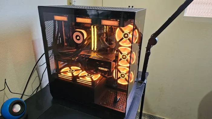 Pc gamer, leia o anúncio.