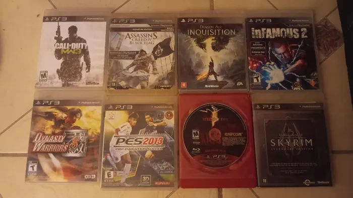 Jogos de ps3 semi novos 30 reias cada , 130 todos