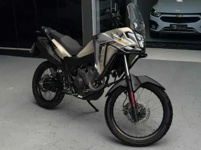 Honda Sahara Xre 300 2024/24 ( Oportunidade+ Moto muito nova+ Unico dono+ Km Baixo)