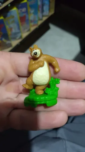 Brinquedo Kinder Ovo Masha e o Urso