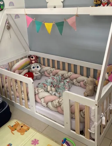 Mini cama montessoriana 