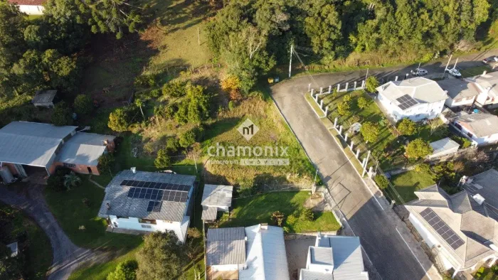 Terreno com 25m de frente em São Gotardo (374m²)