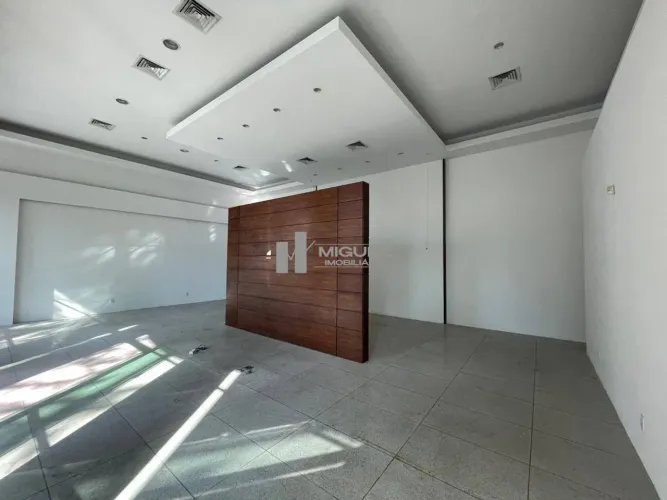Prédio Comercial para Alugar na Freguesia, Localizado na Rua Tirol!
