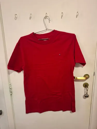 Camiseta Tommy Hilfiger Original Vermelha - Tam. 16-18 (Juvenil/PP)