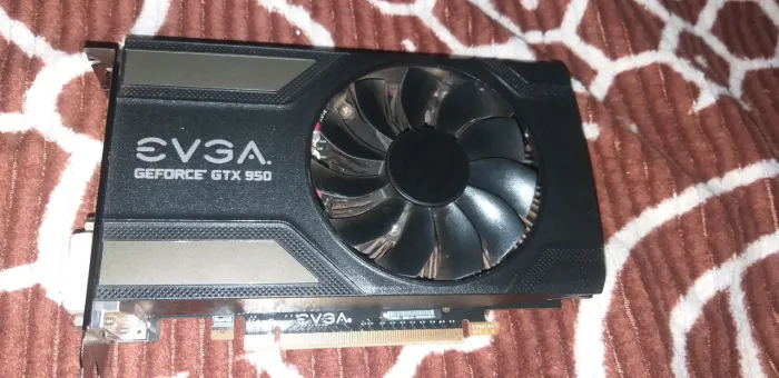 Placa de vídeo GTX 950 2gb